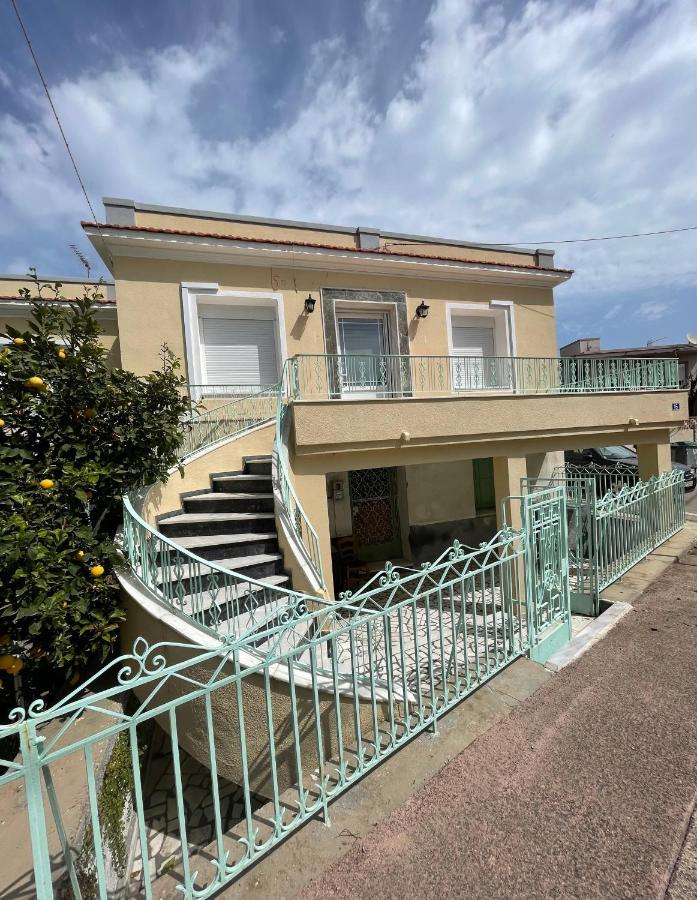 Odysseus Apartment *